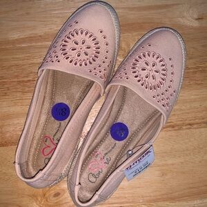 NWT! Mia Amore Memory Foam Flats